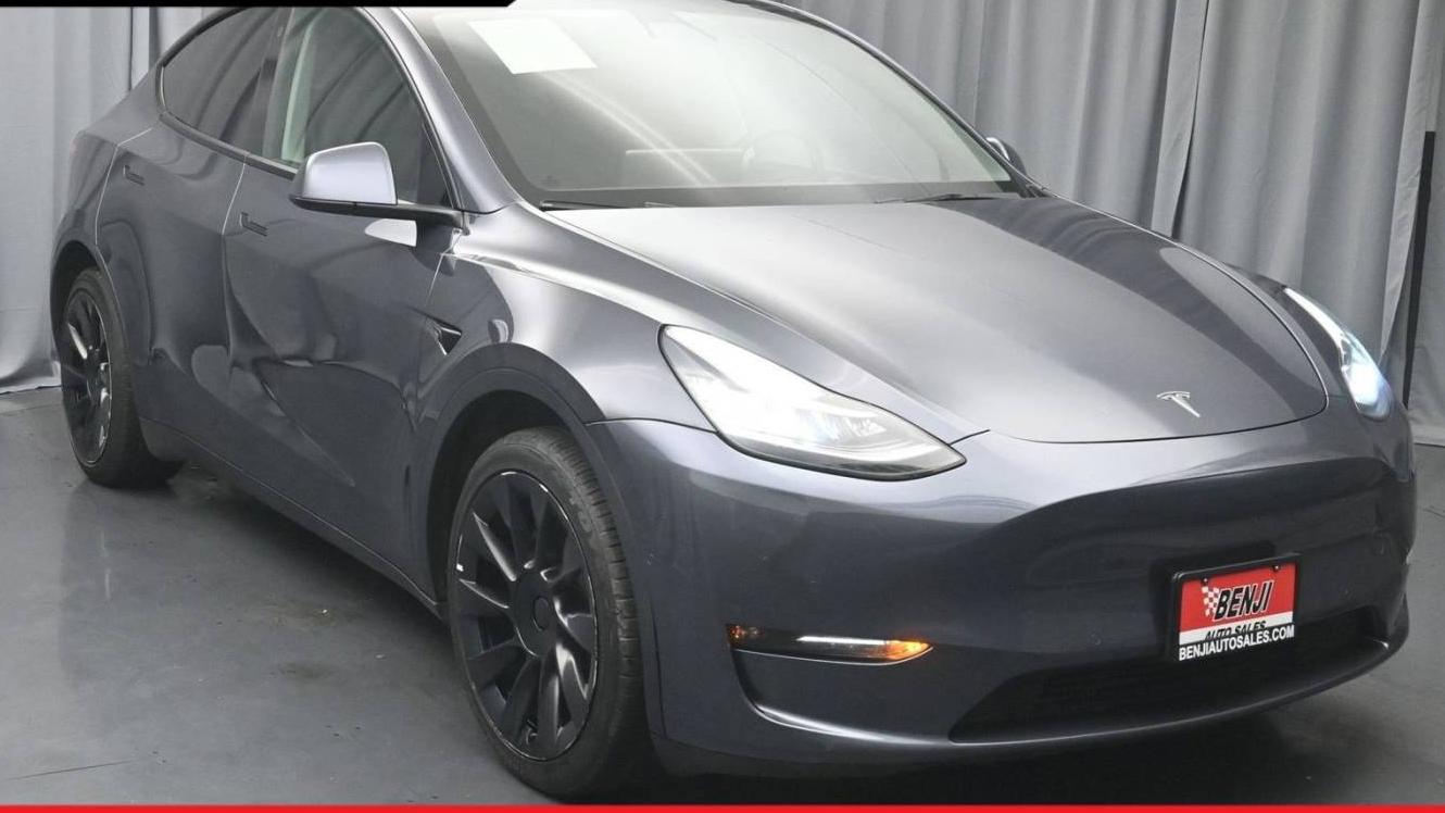 TESLA MODEL Y 2021 5YJYGDEEXMF217749 image